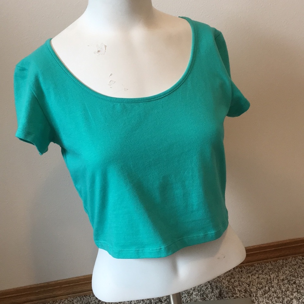 Teal crop T-shirt
